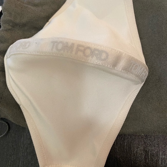 Tom Ford White Mask - Picture 2 of 5